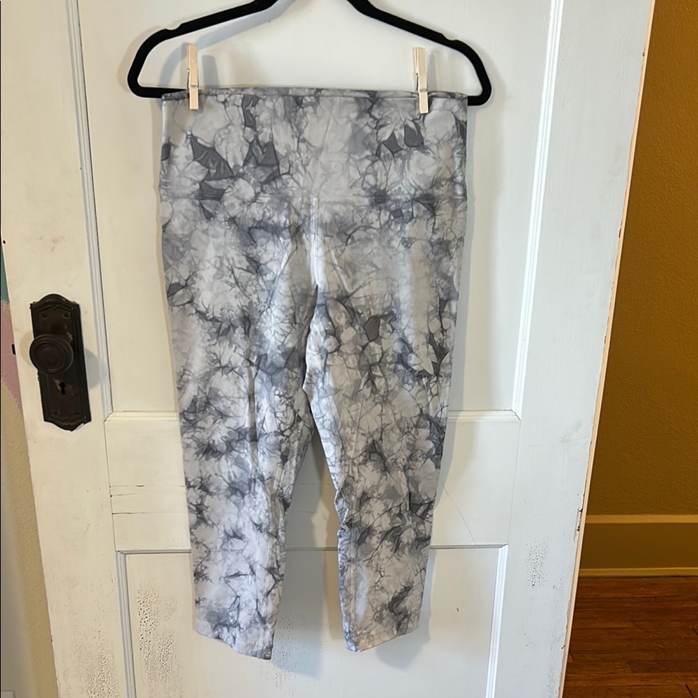 Lululemon Athletica Gray Tie-Dye Leggings
